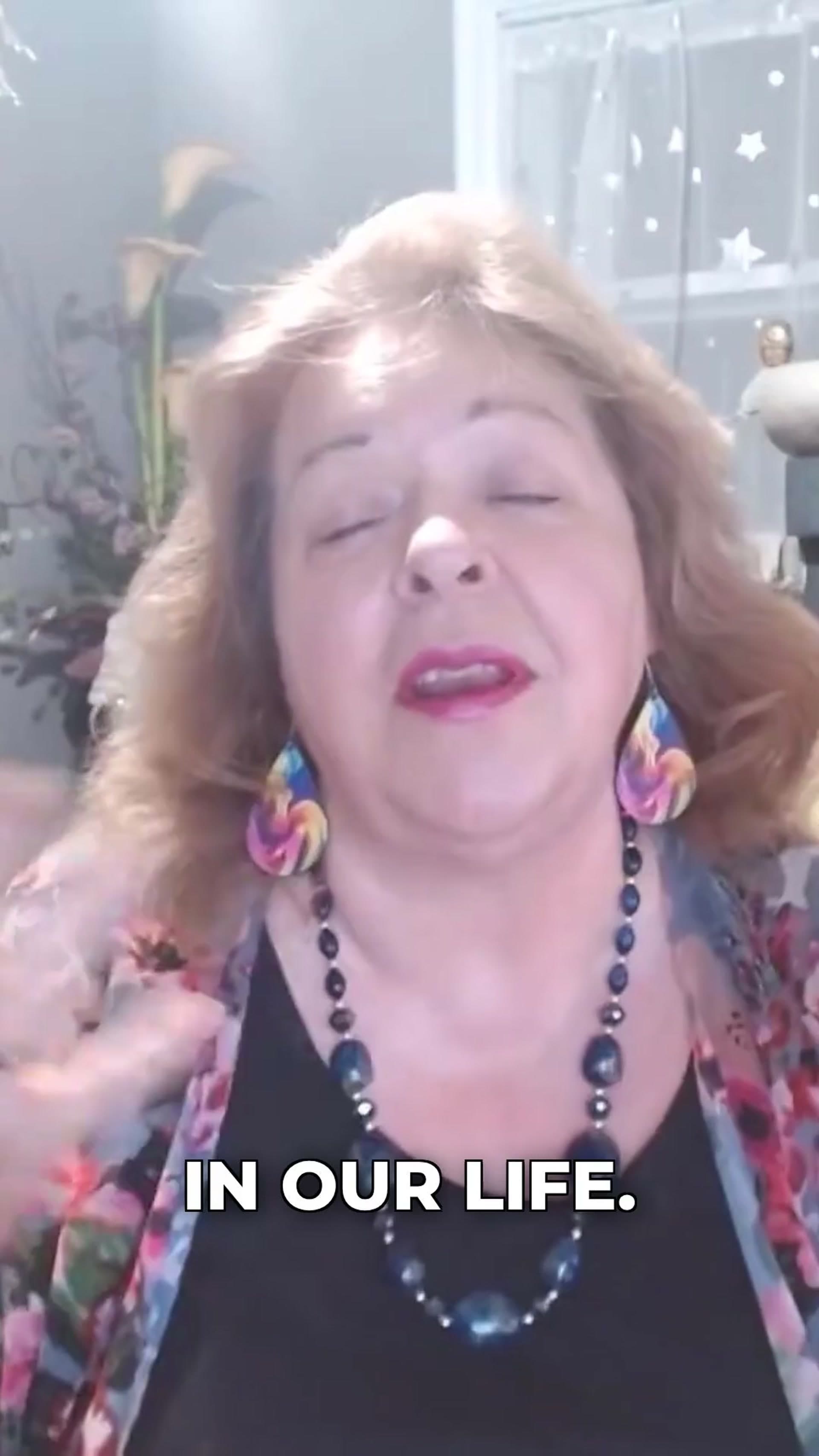 Tarot with Tilly